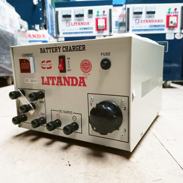 bo-sac-ac-quy-12v-tu-ngat-2 bo-sac-ac-quy-12v-tu-ngat-2
