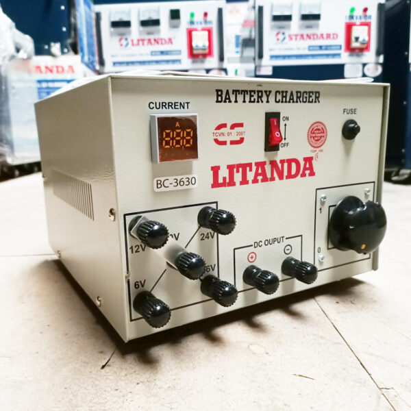bo-sac-ac-quy-12v-tu-ngat-3 bo-sac-ac-quy-12v-tu-ngat-3