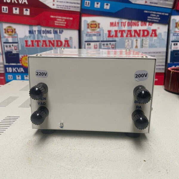 bep-tu-200v-co-dung-dien-220v-duoc-khong-3